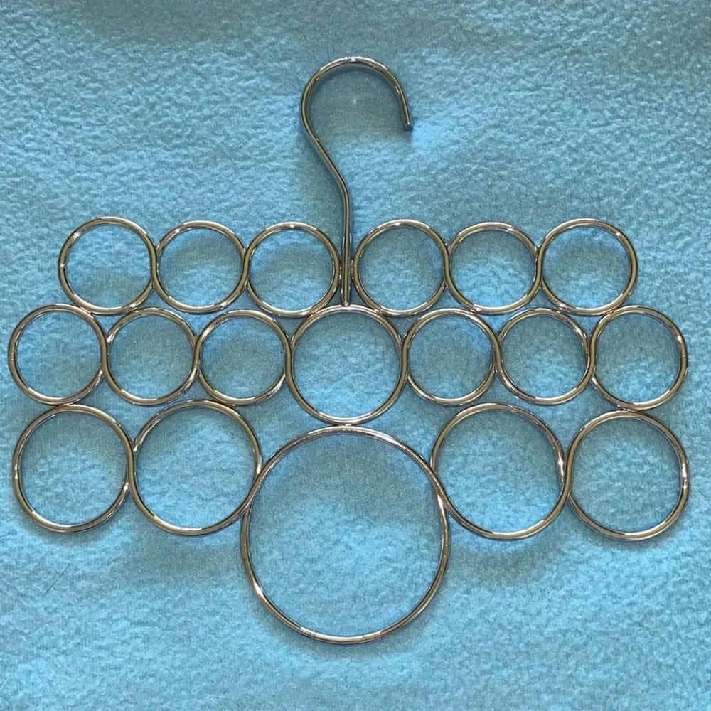 ORGANIZER HANGER 18 loops for scarfs ties belts sliver color smooth thick NEW